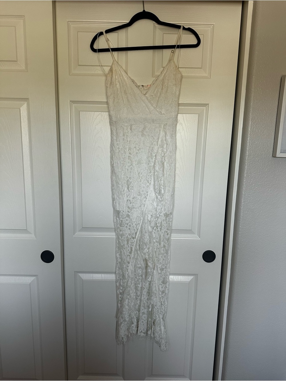White Lace Sleeveless Midi Dress